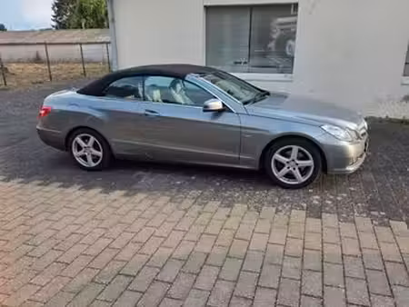 Mercedes-Benz Classe E E 220