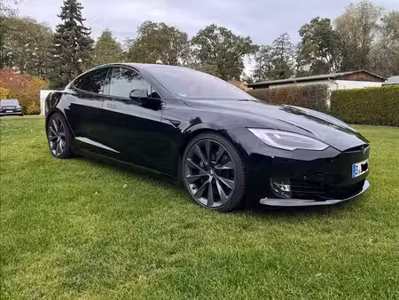 Tesla Model Y Grande Autonomie 4x4