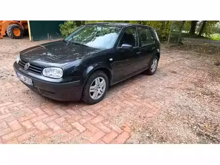 Volkswagen Golf 1.4 75