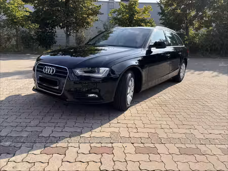 Audi A4 2.0 TDI 120 Attraction