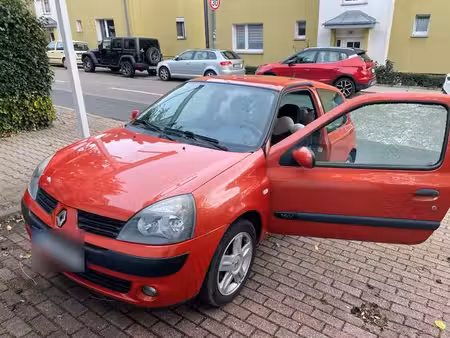Renault Clio 1.2 75