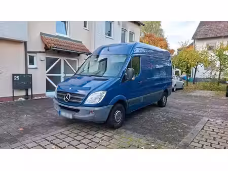 Mercedes-Benz Sprinter 129
