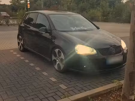 Volkswagen Golf GTI 2.0 200