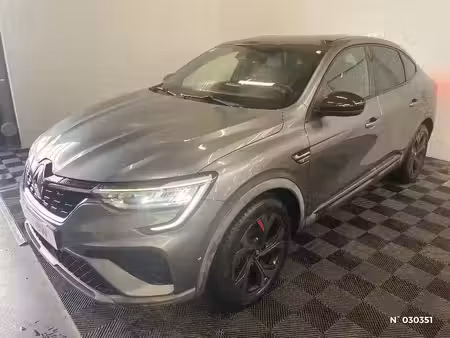 Renault Arkana E-Tech 1.6 145 RS Line