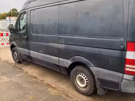 Mercedes-Benz Sprinter 129