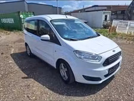 Ford Tourneo Courier 95
