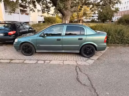 Opel Astra 1.8 125