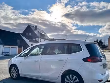 Opel Zafira 