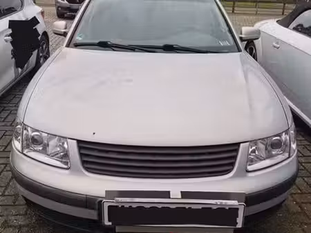 Volkswagen Passat 1.8 125 Confortline