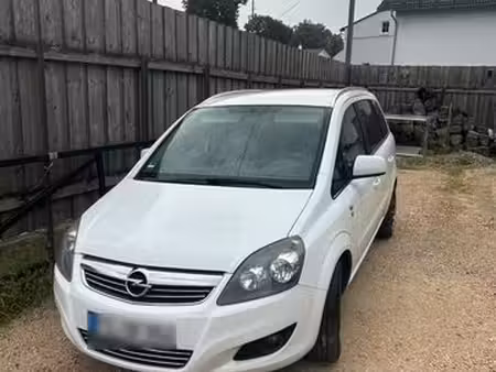Opel Zafira 