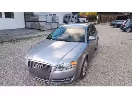 Audi A4 2.0 130
