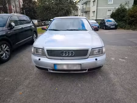 Audi A8 V8 4.2 quattro