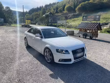 Audi A4 1.8 TFSI 160 S line