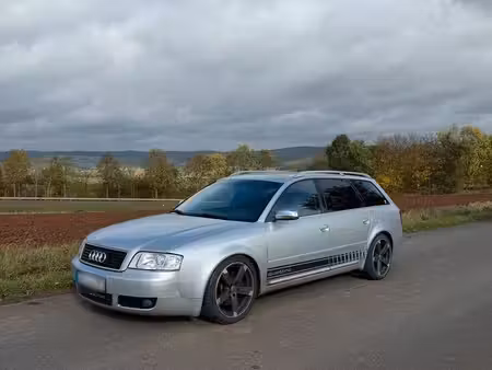 Audi A6 V6 2.5 TDI 180 quattro