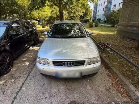 Audi A3 1.6 101