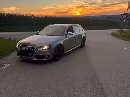 Audi A4 S4 V6 3.0 TFSI 333 quattro
