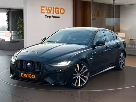 Jaguar XE D200 2.0 204 R-Dynamic Black