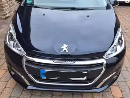 Peugeot 208 1.2 82
