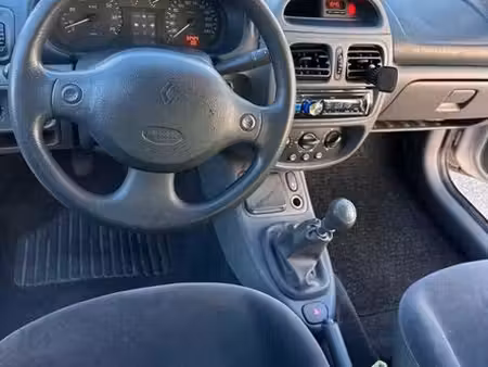 Renault Clio 1.2 58
