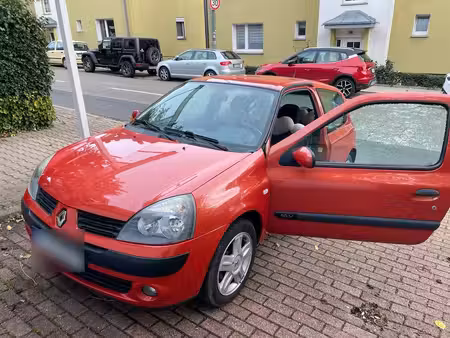 Renault Clio 1.2 75