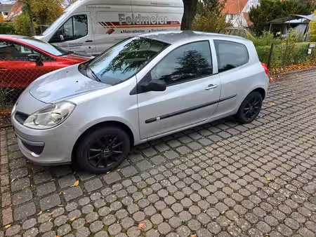 Renault Clio 1.2 75