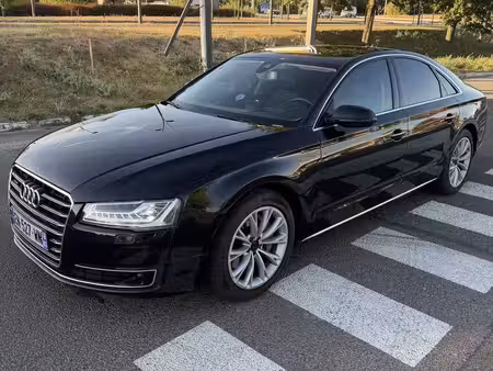 Audi A8 V6 3.0 TDI 262 quattro