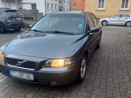 Volvo S60 2.4 130