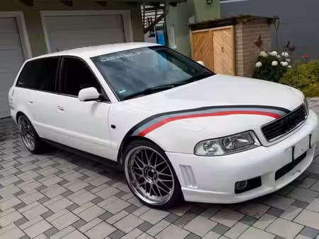 Audi A4 V6 2.4 165