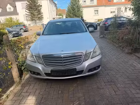 Mercedes-Benz Classe E E 220 2.1 150
