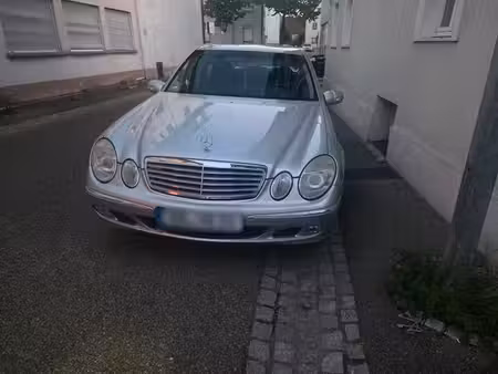 Mercedes-Benz Classe E E 240 V6 2.6 177