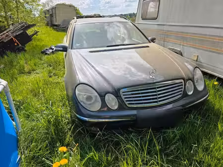 Mercedes-Benz Classe E E 240 V6 2.6 170