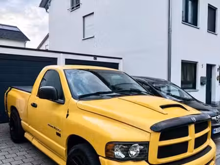 Dodge RAM SRT-10 