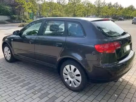 Audi A3 1.6 102