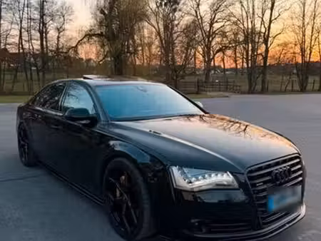 Audi A8 V8 4.2 quattro