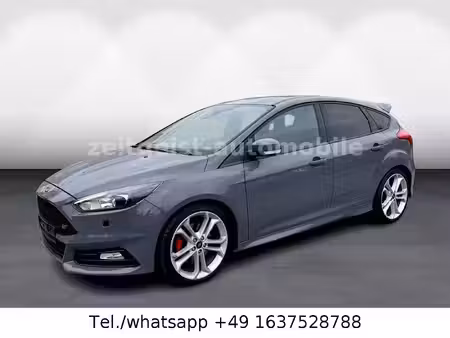 Ford Focus ST 2.0 250