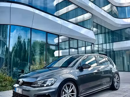 Volkswagen Golf GTI 2.0 TSI 245 Performance