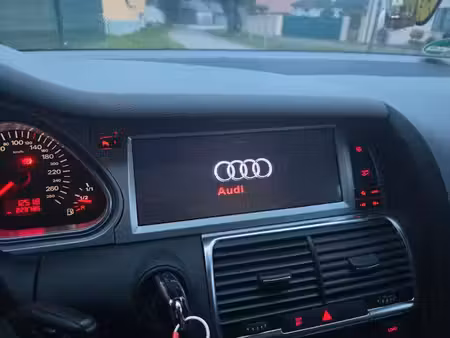 Audi Q7 V6 3.0 TDI quattro