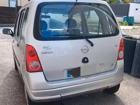 Opel Agila 1.2 75