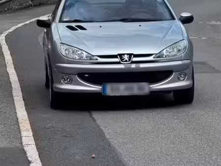 Peugeot 206 1.4 75