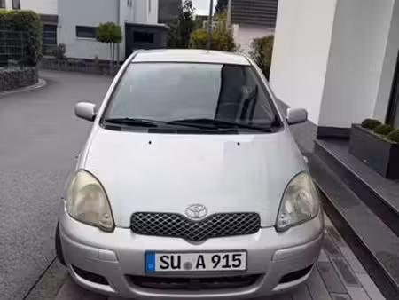 Toyota Yaris 1.0 65