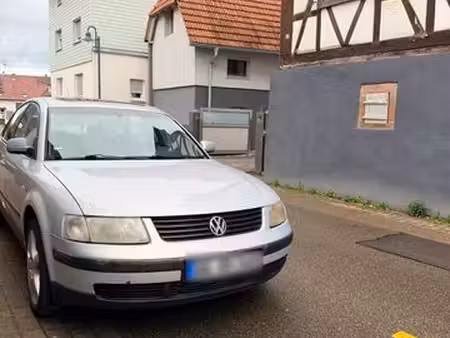 Volkswagen Passat 1.6 100