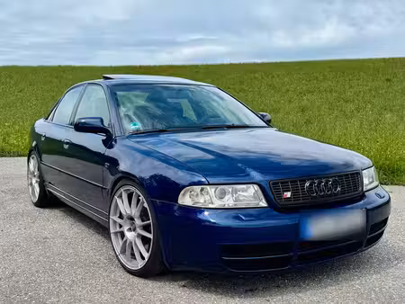 Audi A4 S4 V6 2.7 T 265 quattro