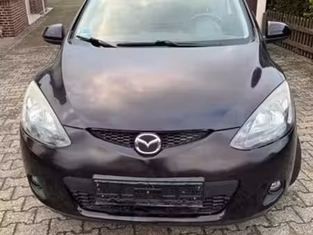 Mazda Mazda2 75