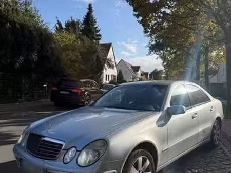 Mercedes-Benz Classe E E 200 Elegance