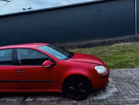 Volkswagen Golf 1.9 TDI 105