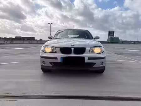 BMW Série 1 118d 2.0 122