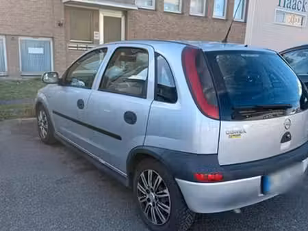 Opel Corsa 1.2 75