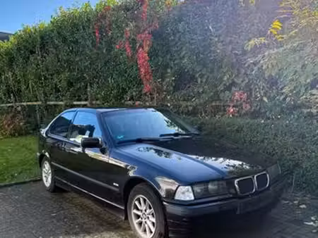 BMW Série 3 361i 1.9 105