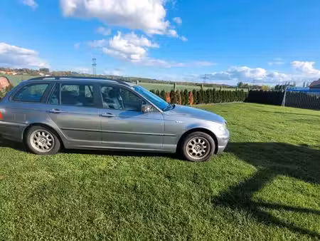 BMW Série 3 318d 2.0 115