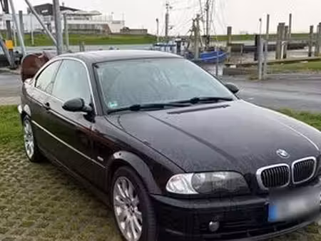 BMW Série 3 320i 2.2 170